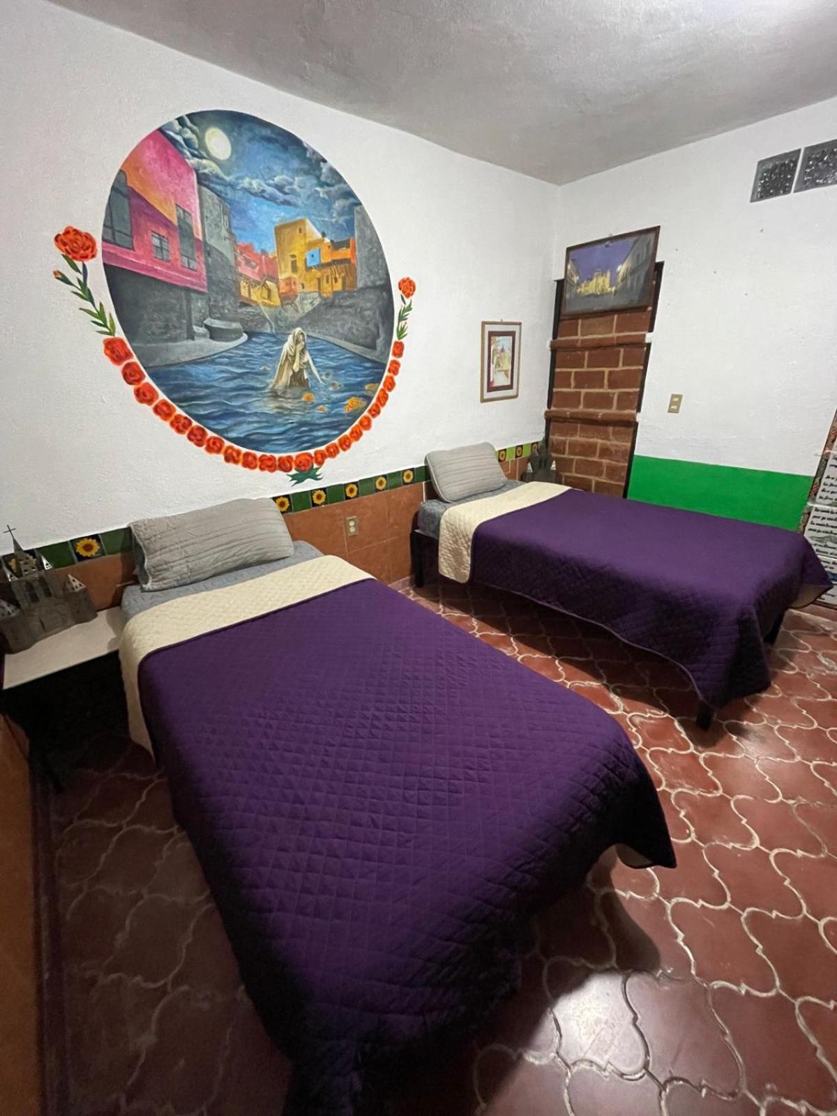 Hostal Casa De Dante กัวนาฮัวโต ภายนอก รูปภาพ