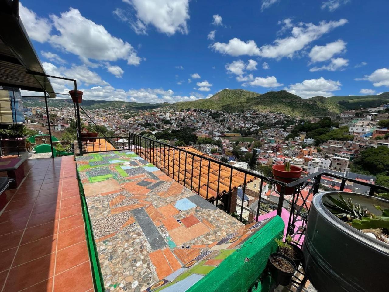 Hostal Casa De Dante กัวนาฮัวโต ภายนอก รูปภาพ