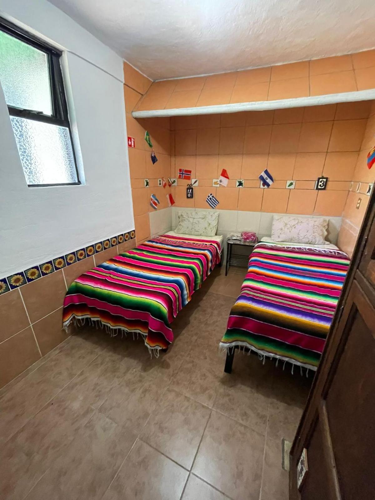 Hostal Casa De Dante กัวนาฮัวโต ภายนอก รูปภาพ